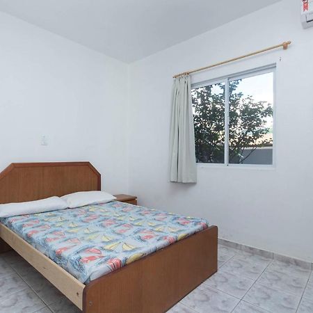 Апартаменты Apartamento Ferias De Verao 02 Бомбиньяс Экстерьер фото